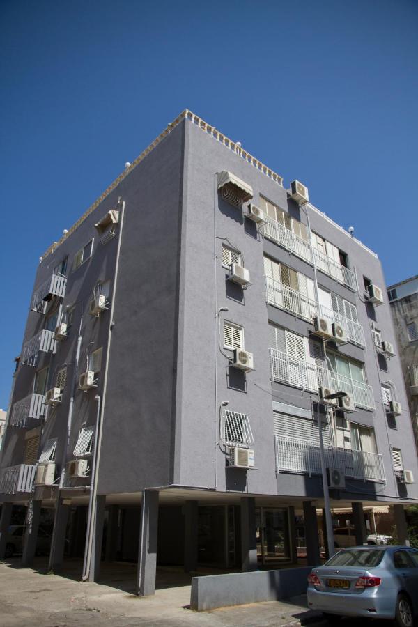 Apartments4You Etsel Bat Yam Eksteriør bilde
