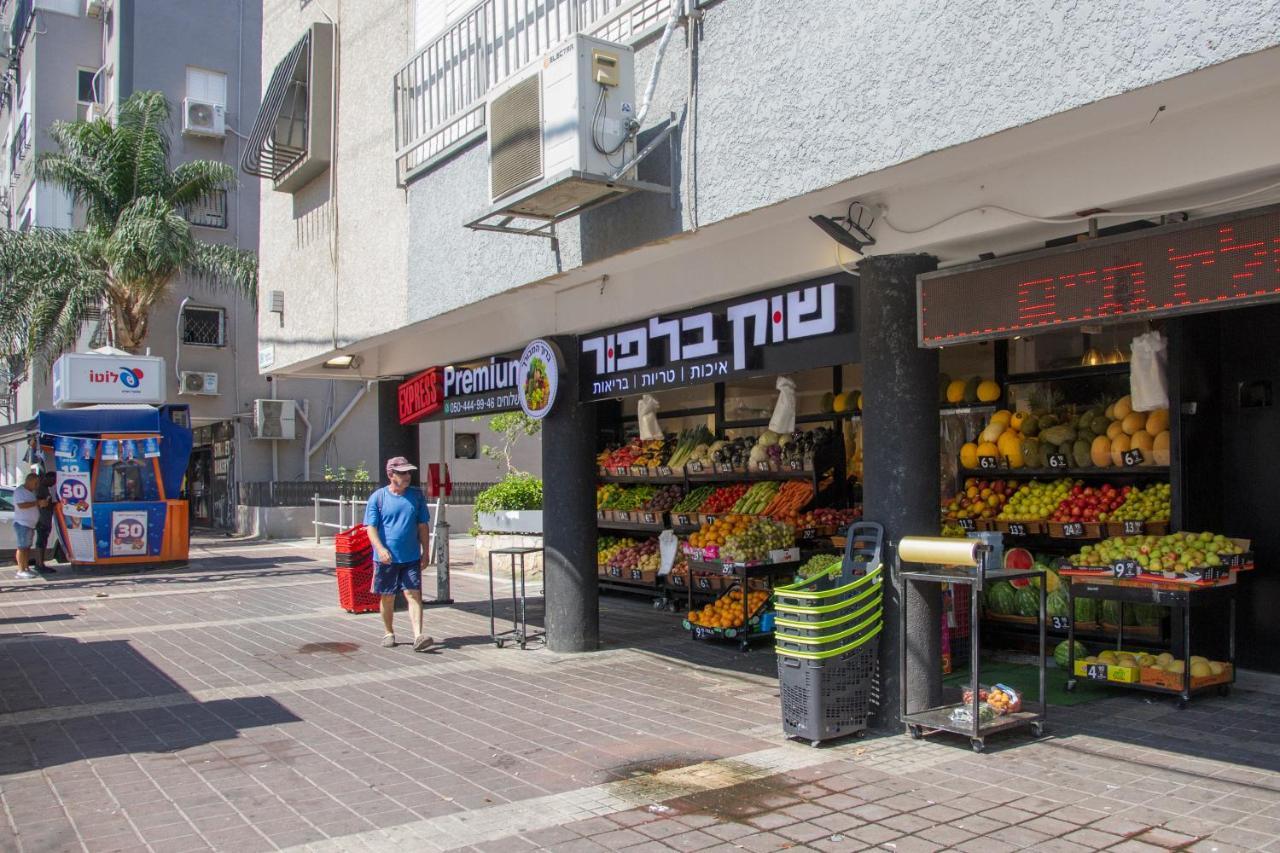 Apartments4You Etsel Bat Yam Eksteriør bilde