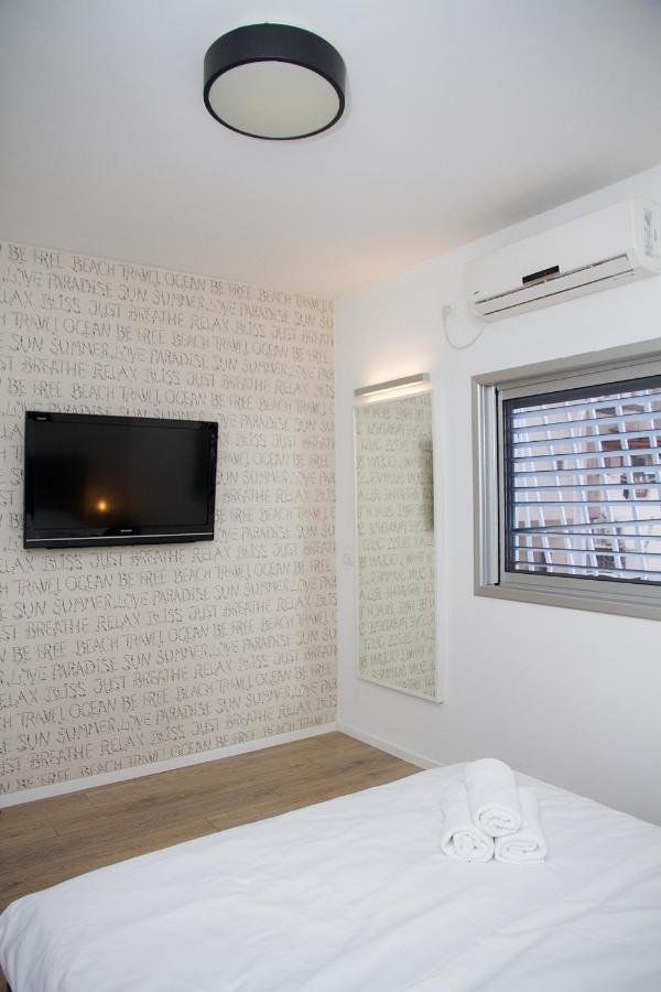 Apartments4You Etsel Bat Yam Eksteriør bilde