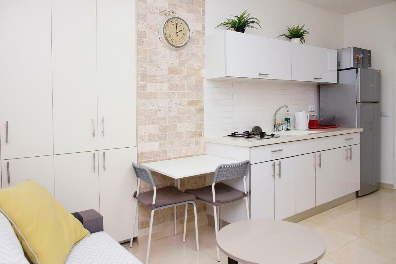 Apartments4You Etsel Bat Yam Eksteriør bilde