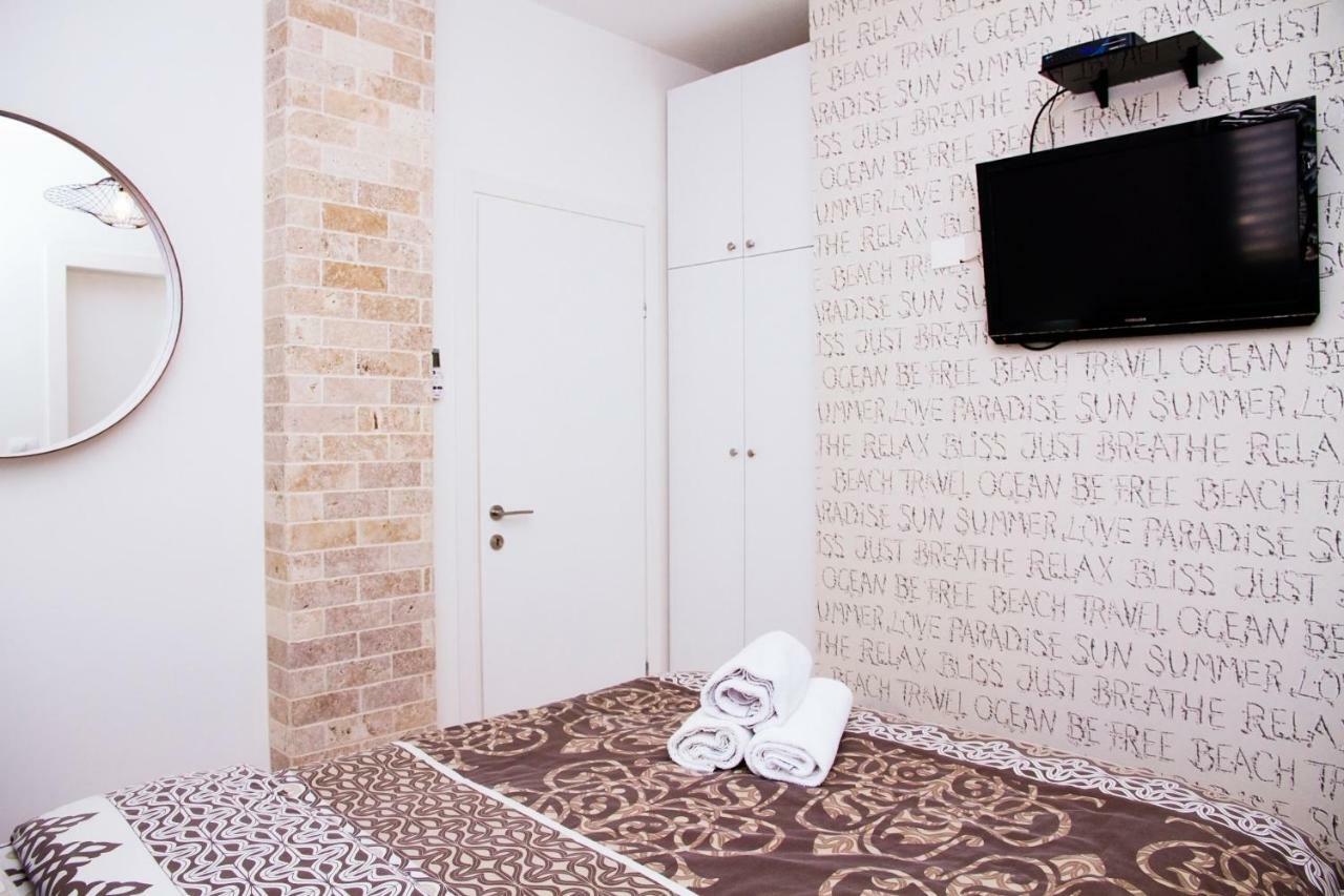 Apartments4You Etsel Bat Yam Eksteriør bilde