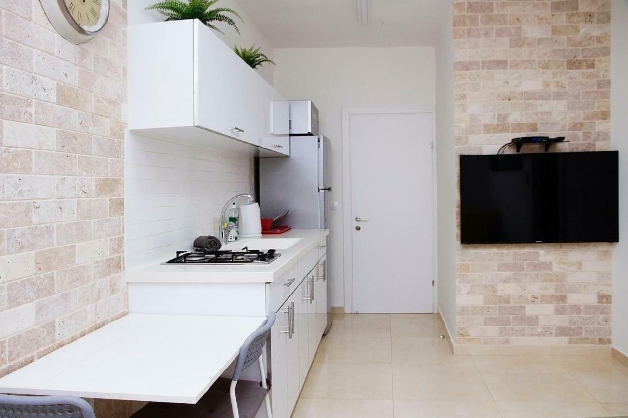 Apartments4You Etsel Bat Yam Eksteriør bilde