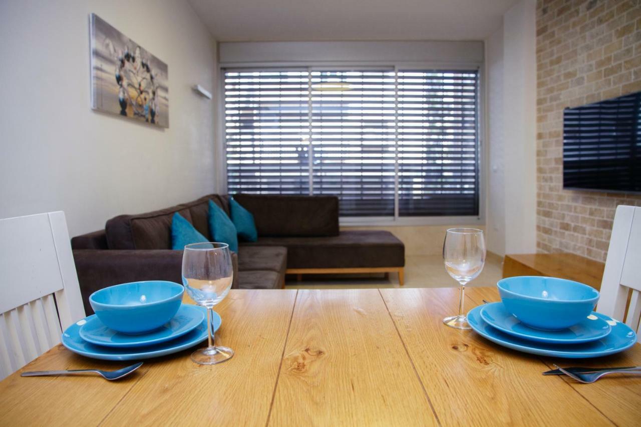 Apartments4You Etsel Bat Yam Eksteriør bilde